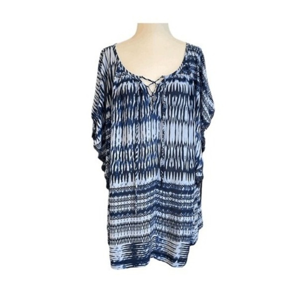 A New Approach Batwing Blouse Blue White Aztec Print Lace Up Short Sleeve 1X